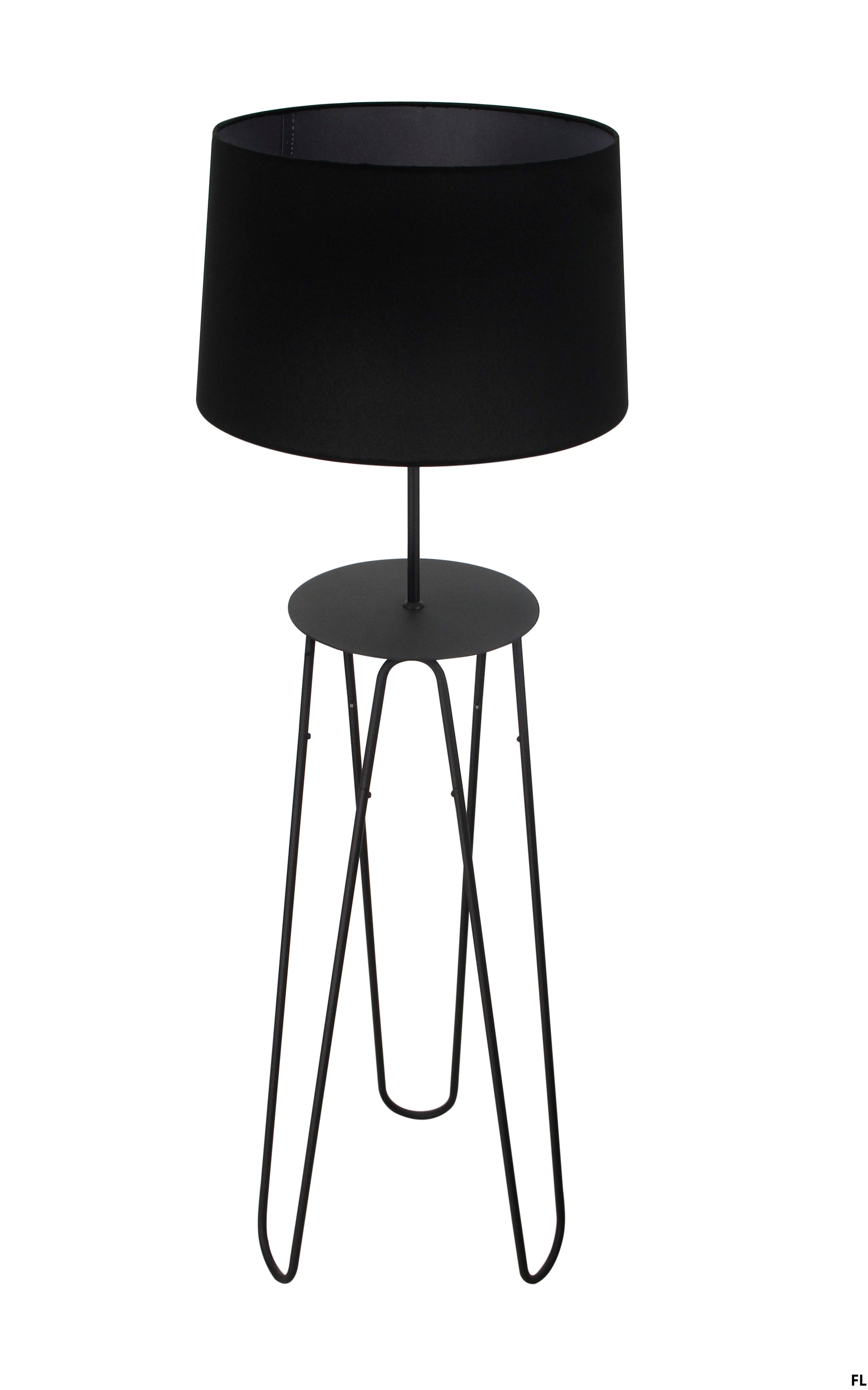 De Chericoni Arezzo Vloerlamp (1-lichts) in zwart is een stijlvolle vloerlamp met Italiaans design, geproduceerd in Nederland. Met zijn elegante vormgeving past hij perfect in een modern interieur. Creëer sfeer en warmte in huis!